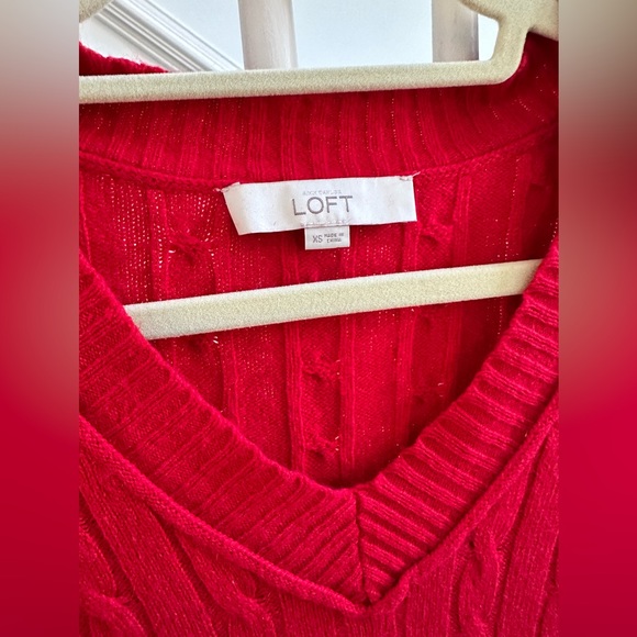 Loft Red wool Christmas v-neck sweater, size XS - Picture 8 of 8